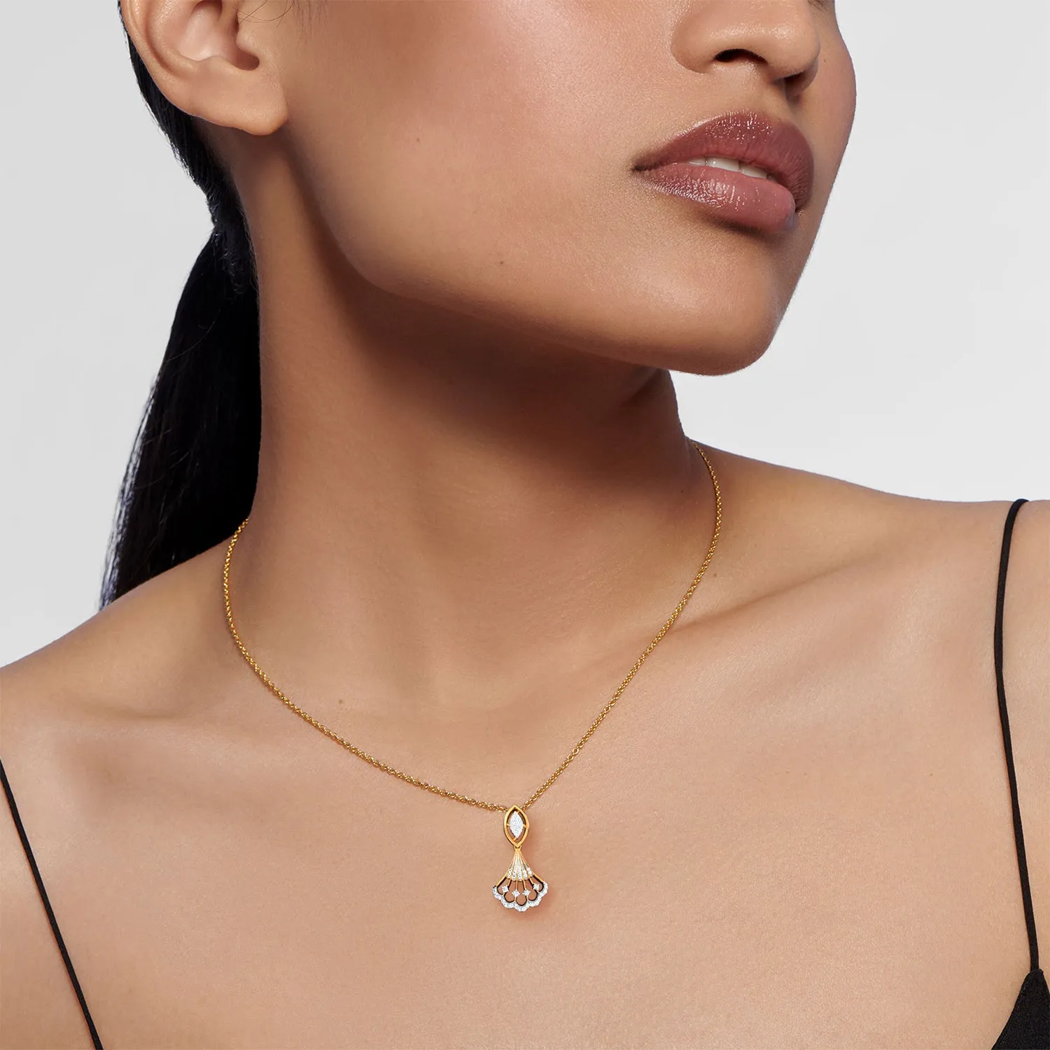 Arabela Pendant