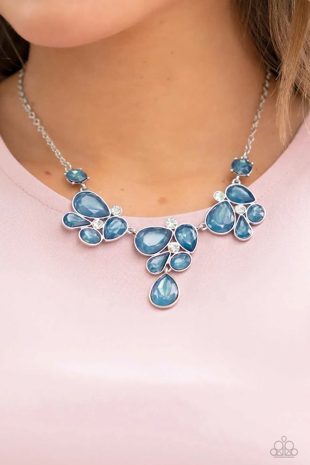 Everglade Escape Blue Gem Necklace - Paparazzi Accessories