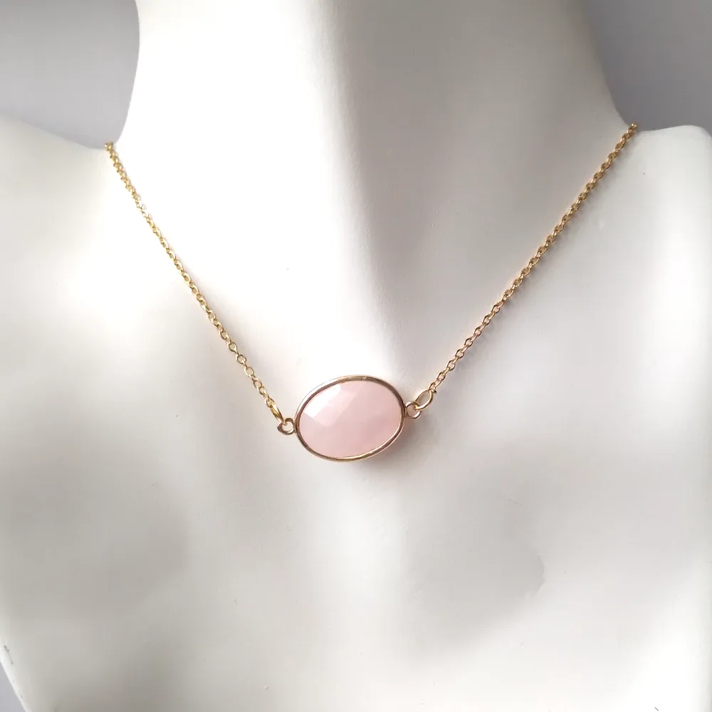 Horizontal Rose Quartz Single Gem Drop Pendant