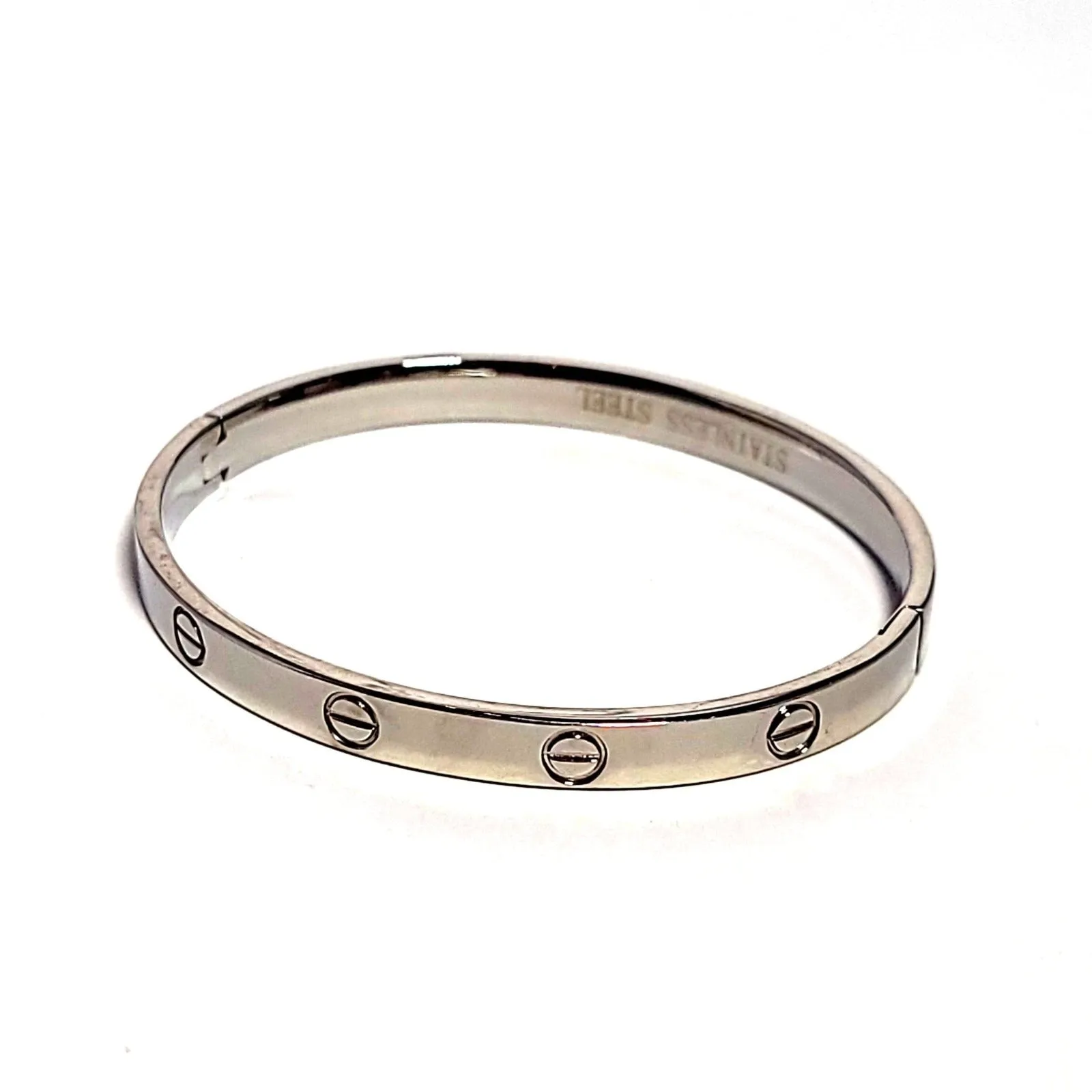 Iconic Love Bangle