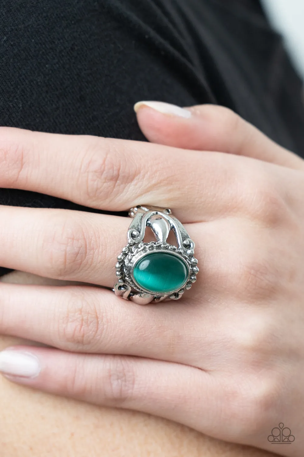 Jubilant Gem - Green Paparazzi Ring