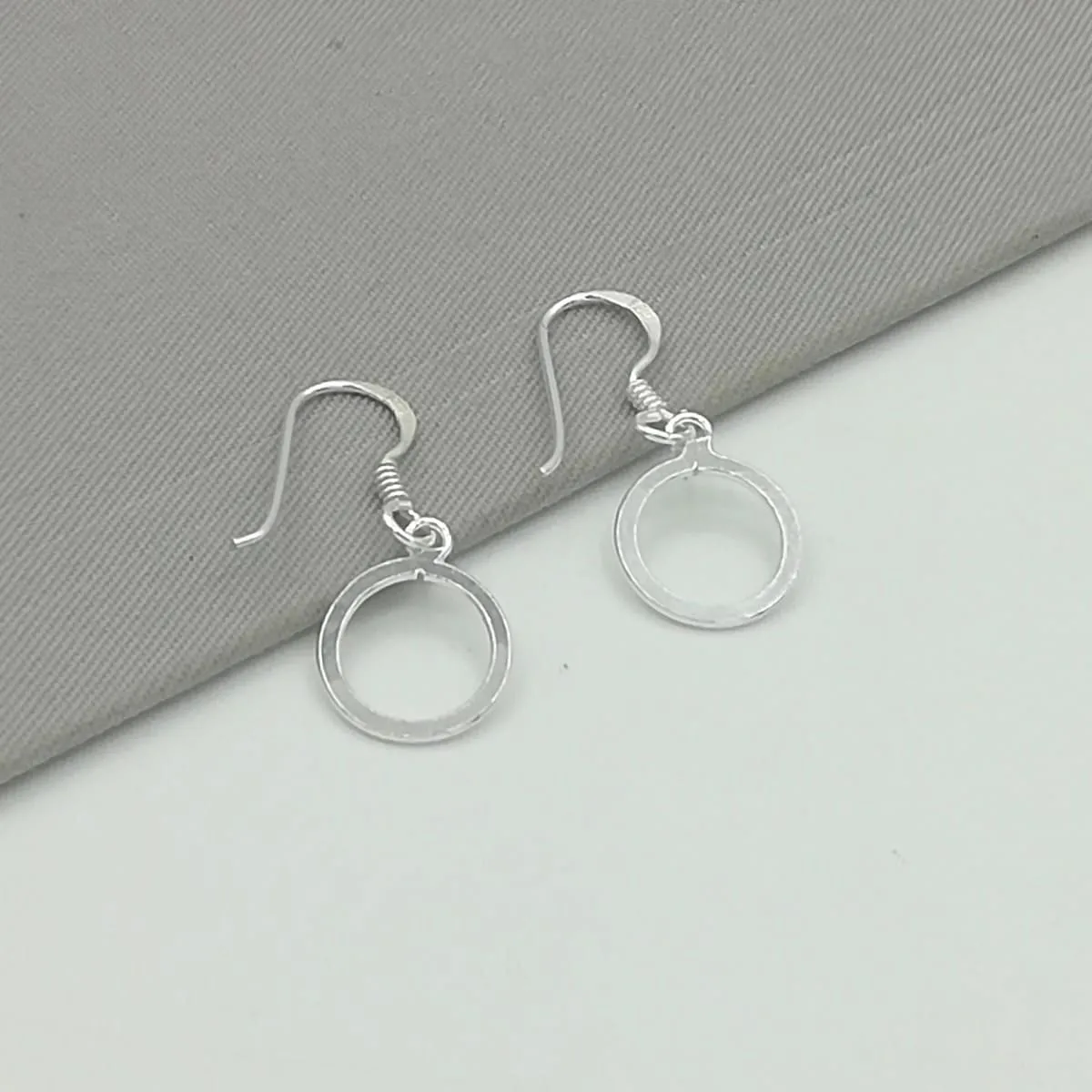 Minimalist Earrings - Circle Of Life - Round Dangle Earrings - Silver Earrings - Wanderlust Earrings - Simple Earrings - G25