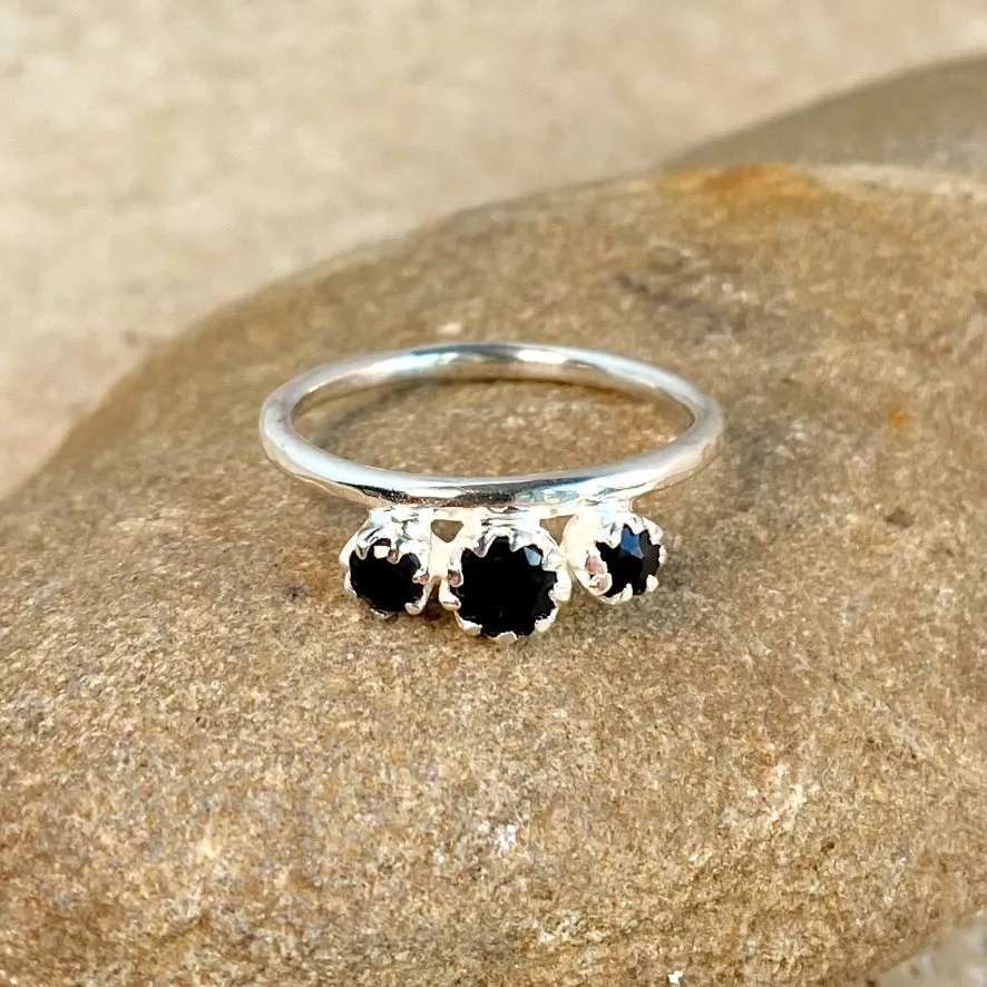 Onyx Three Gem Ring - Trinity