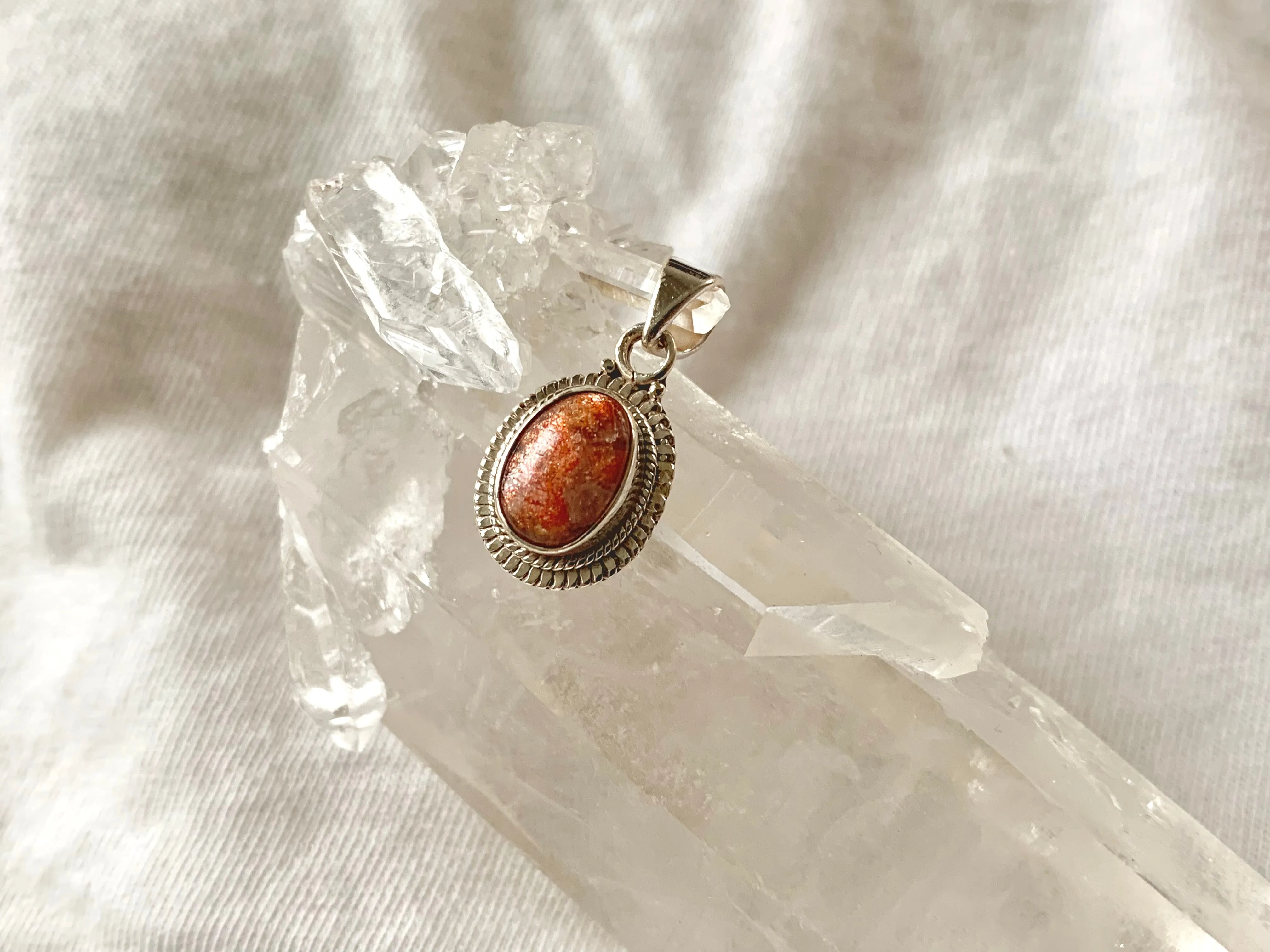 Sunstone Cyra Pendant