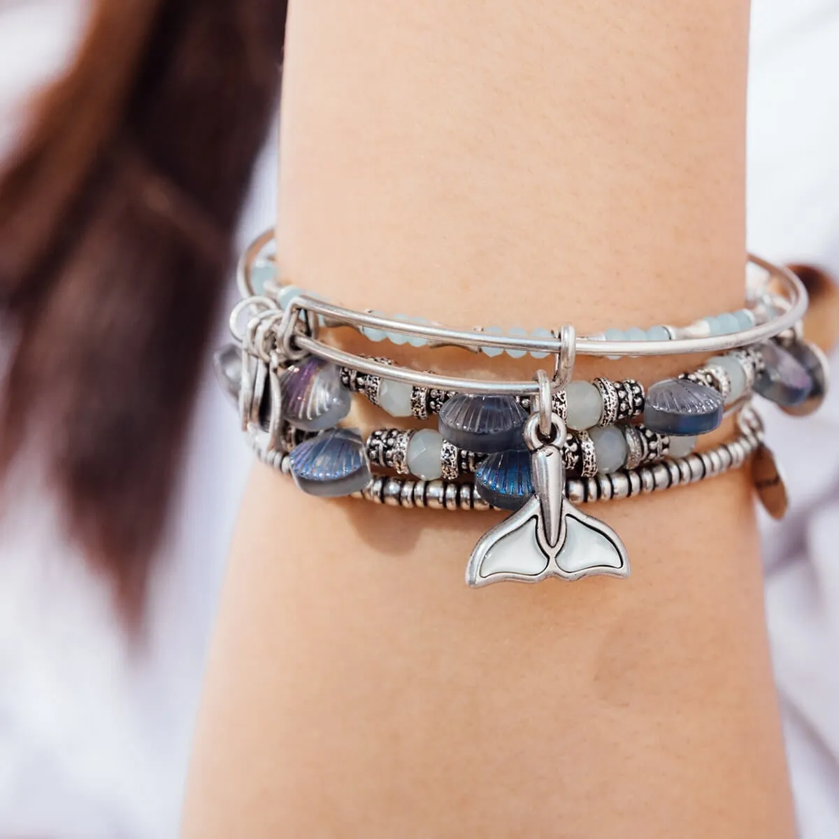 Whale Tail Charm Bangle