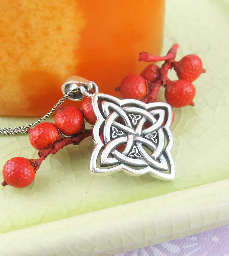 Witch's Knot Pendant