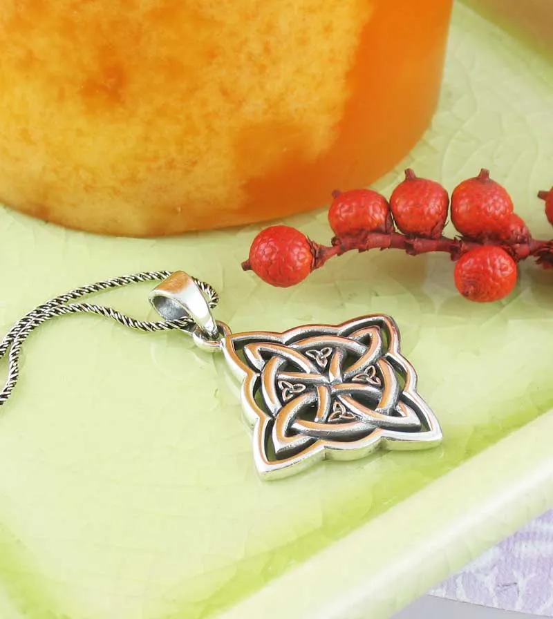 Witch's Knot Pendant